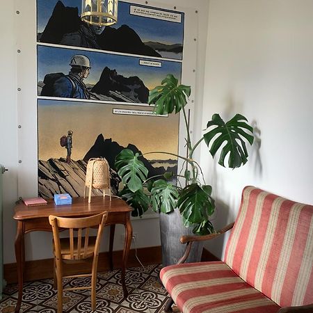 A Deux Pas De La Gare, La Maison Rouge Albertville Buitenkant foto