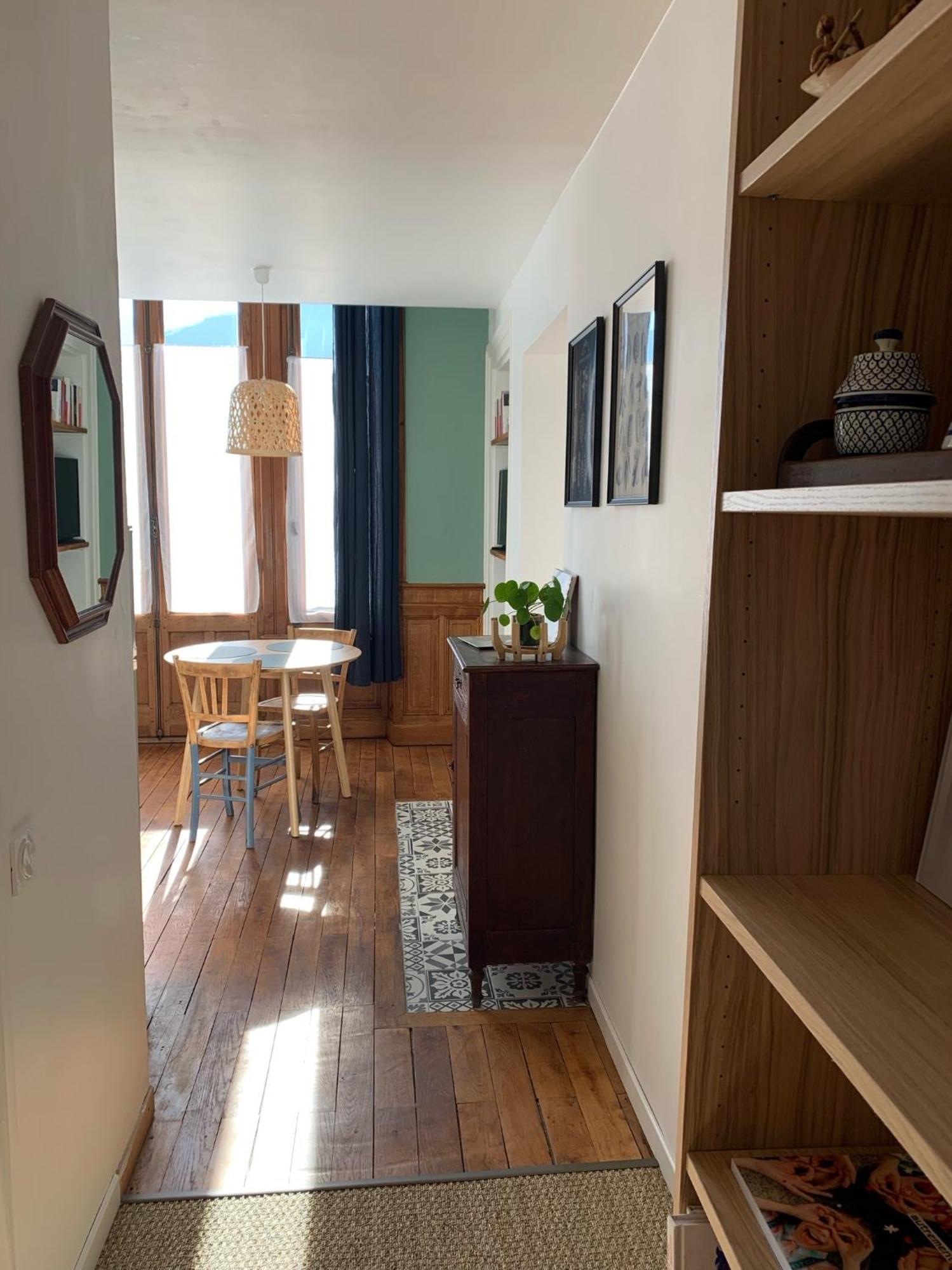 A Deux Pas De La Gare, La Maison Rouge Albertville Buitenkant foto